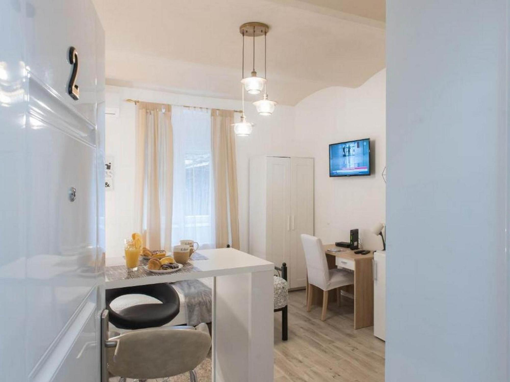 Apartments C-Enter Загреб Номер фото